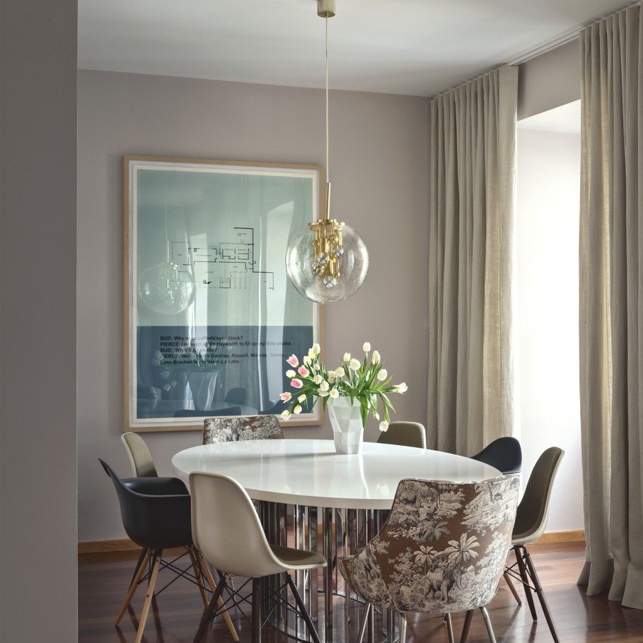 pendant lamp over table1